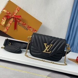 Louis Vuitton Multi Pochette Black Quilted Leather